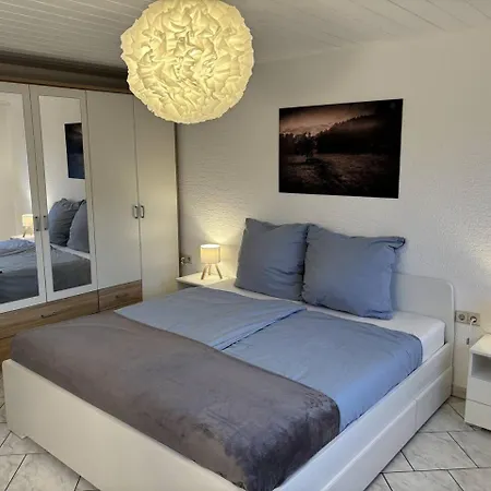 Cozy & Modern Apt. Between Karlsruhe & Pforzheim Apartment *